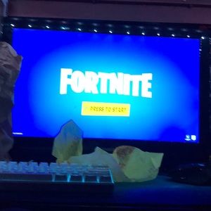 Meet your Posher, Dax